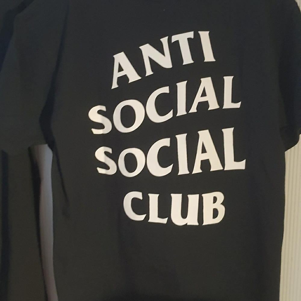 Anti social social club tee
